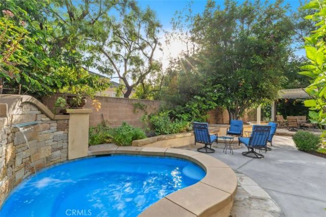 36 Walnut Creek, Irvine, CA 92602