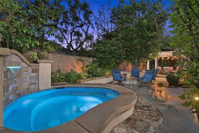 36 Walnut Creek, Irvine, CA 92602