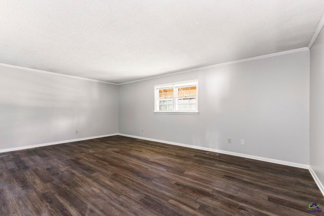 105 Kim Way, Warner Robins, GA 31088