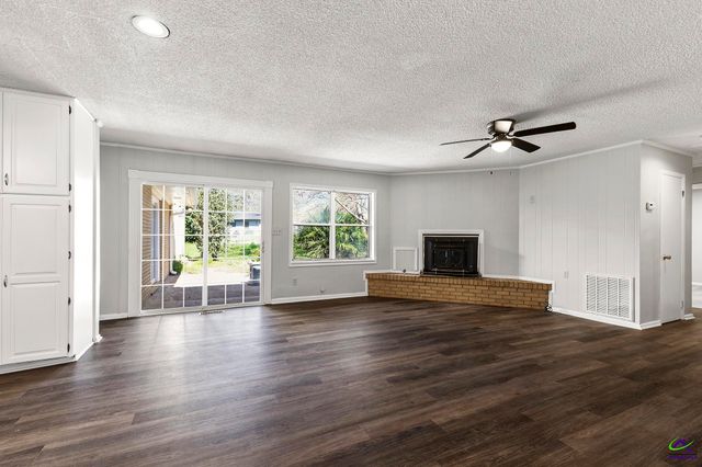 105 Kim Way, Warner Robins, GA 31088