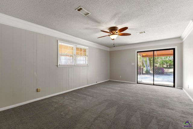 105 Kim Way, Warner Robins, GA 31088