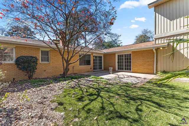 105 Kim Way, Warner Robins, GA 31088