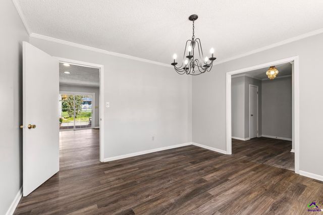 105 Kim Way, Warner Robins, GA 31088