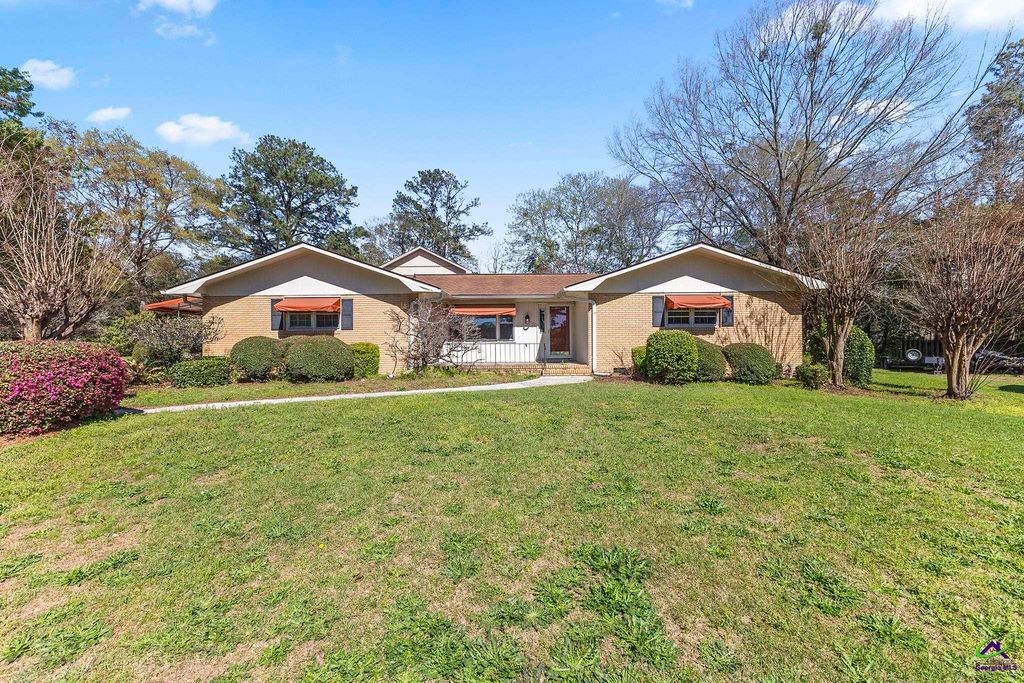 105 Kim Way, Warner Robins, GA 31088