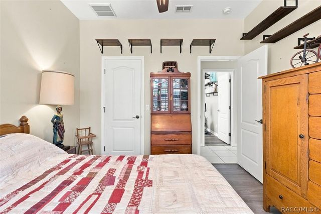 5 Cyclamen Court W, Homosassa, FL 34446