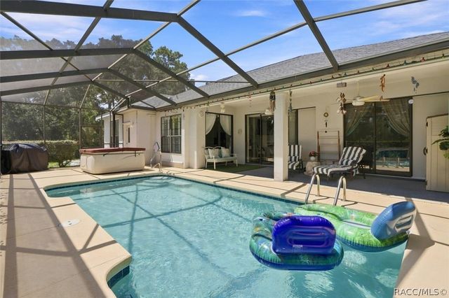 5 Cyclamen Court W, Homosassa, FL 34446