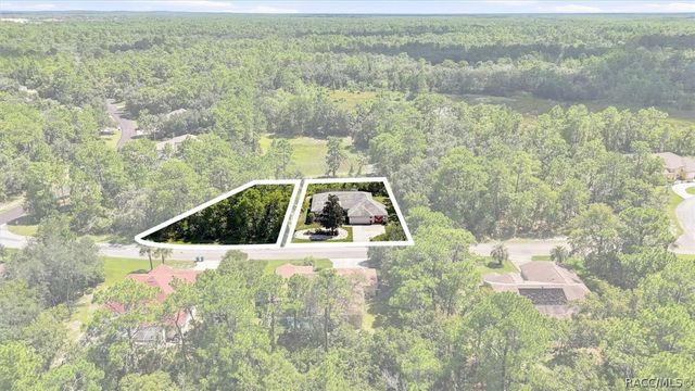 5 Cyclamen Court W, Homosassa, FL 34446