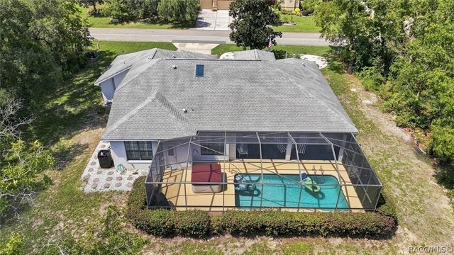 5 Cyclamen Court W, Homosassa, FL 34446
