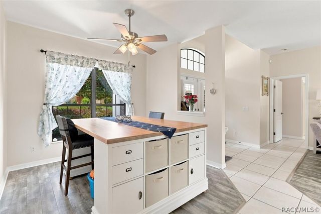 5 Cyclamen Court W, Homosassa, FL 34446