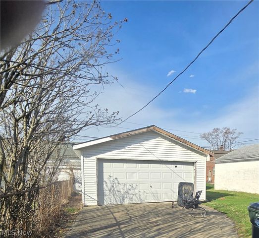 6514 Hampstead Avenue, Parma, OH 44129