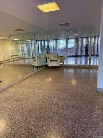 170-06 88th Avenue 5D, Jamaica, NY 11432