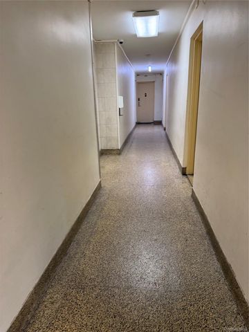 170-06 88th Avenue 5D, Jamaica, NY 11432