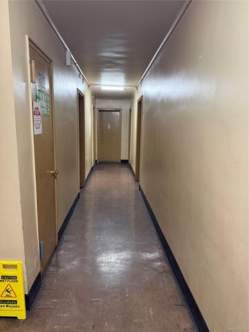 170-06 88th Avenue 5D, Jamaica, NY 11432