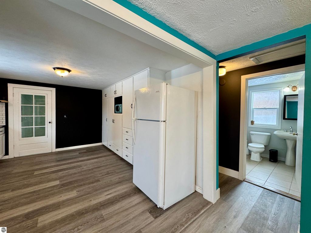 Image 13 of property listing at 2024 Apple Hill Road, Traverse City, MI 49686