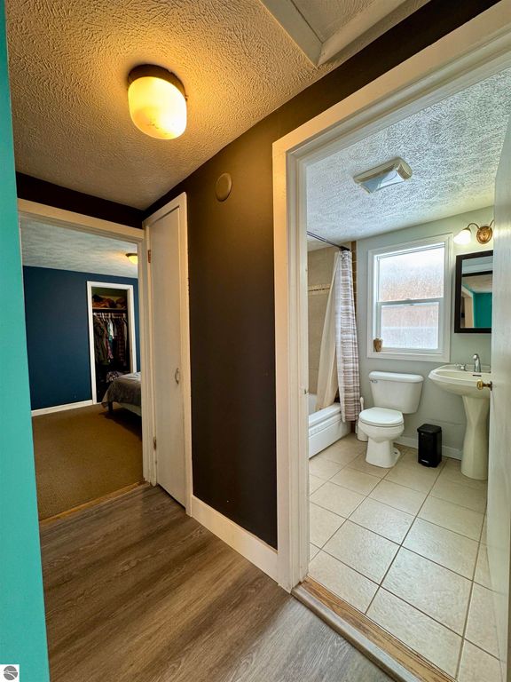 Image 14 of property listing at 2024 Apple Hill Road, Traverse City, MI 49686