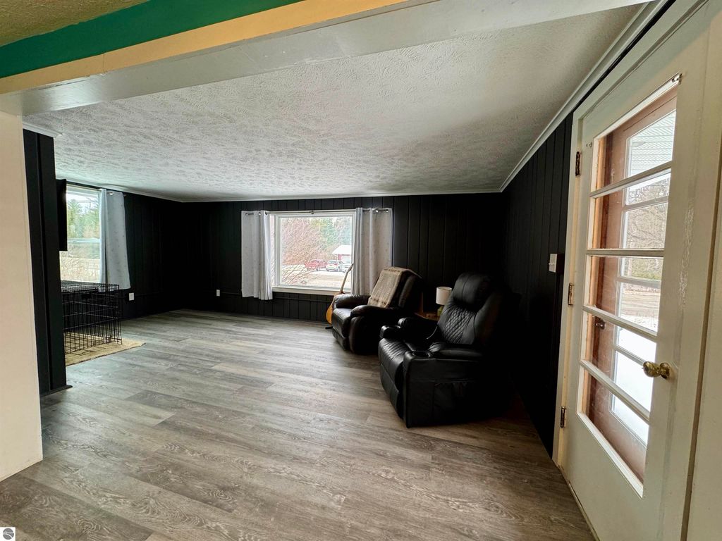 Image 9 of property listing at 2024 Apple Hill Road, Traverse City, MI 49686