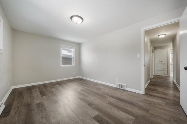 1201 W BREWSTER STREET, Appleton, WI 54914