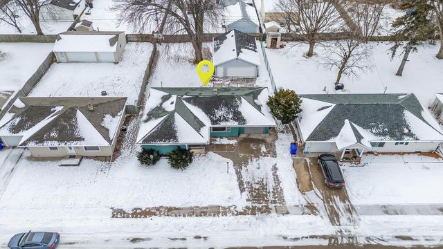 1201 W BREWSTER STREET, Appleton, WI 54914