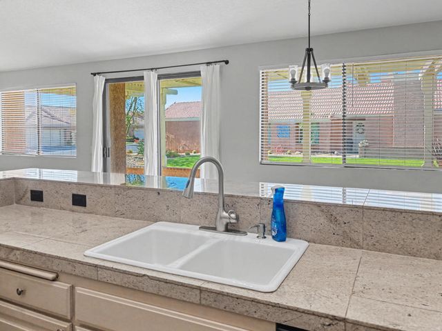 76915 Turendot Street, Palm Desert, CA 92211