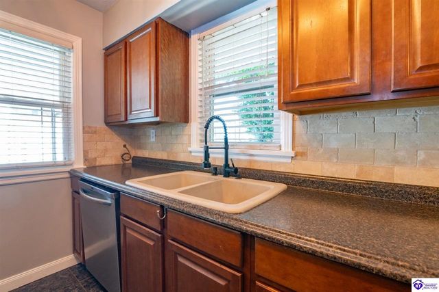 615 Pike Street, Elizabethtown, KY 42701