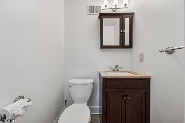 17 Maple Ave, West Orange Twp., NJ 07052