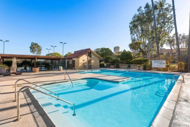 6998 Camino Degrazia, San Diego, CA 92111