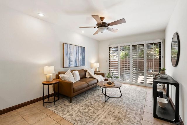 6998 Camino Degrazia, San Diego, CA 92111