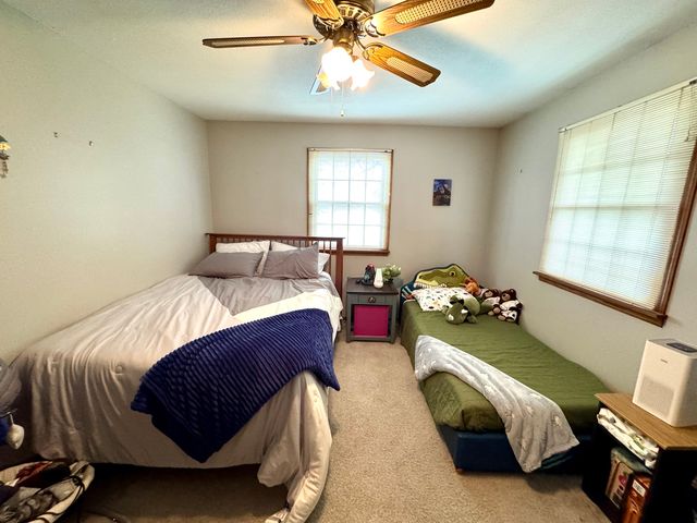 1048 Lora Avenue, Princeton, IL 61356