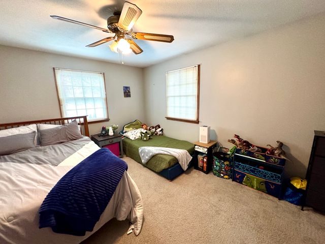 1048 Lora Avenue, Princeton, IL 61356