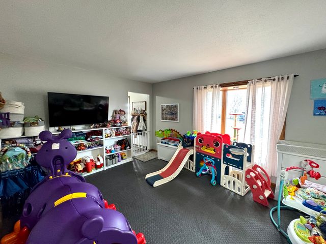 1048 Lora Avenue, Princeton, IL 61356