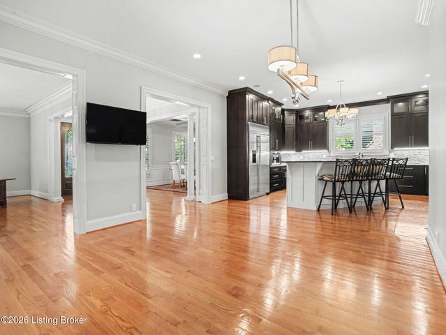 8909 Dolls Eyes St, Prospect, KY 40059