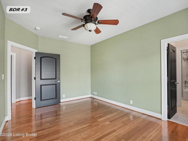 8909 Dolls Eyes St, Prospect, KY 40059