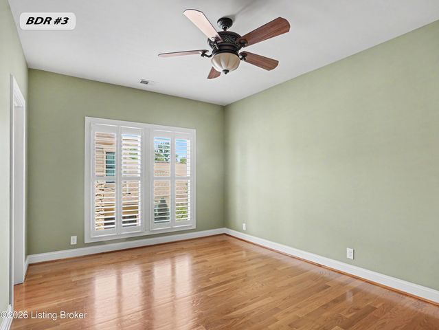 8909 Dolls Eyes St, Prospect, KY 40059