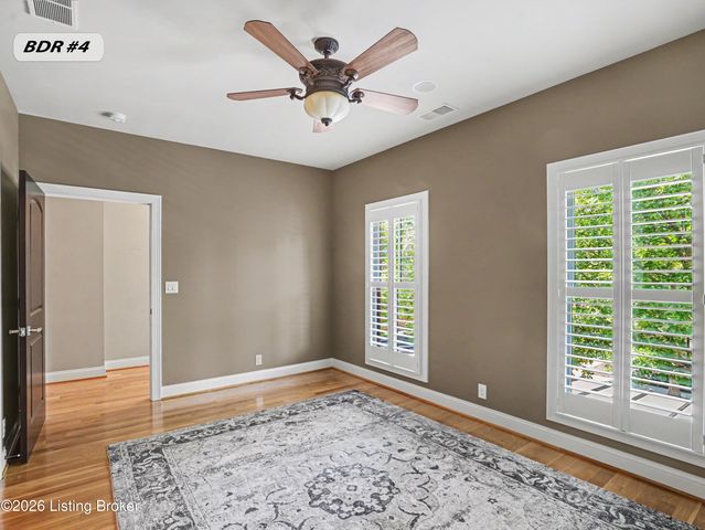 8909 Dolls Eyes St, Prospect, KY 40059