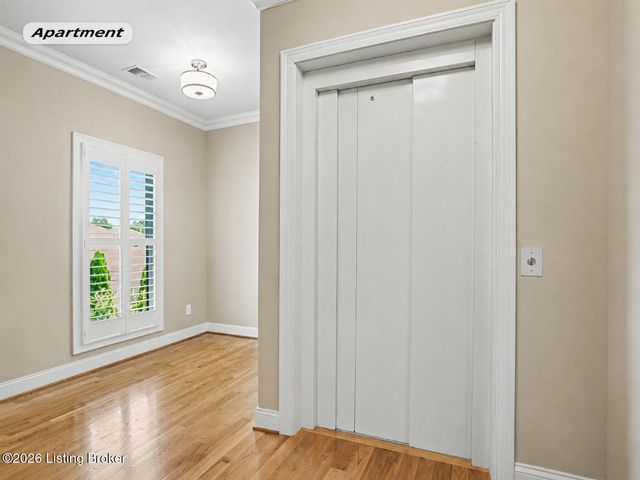 8909 Dolls Eyes St, Prospect, KY 40059