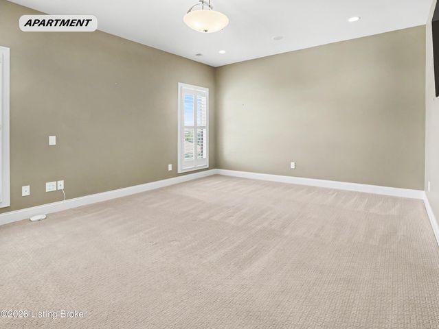 8909 Dolls Eyes St, Prospect, KY 40059