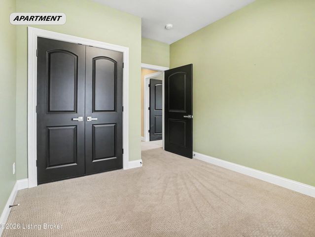 8909 Dolls Eyes St, Prospect, KY 40059