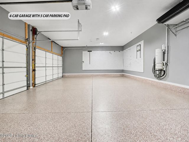 8909 Dolls Eyes St, Prospect, KY 40059