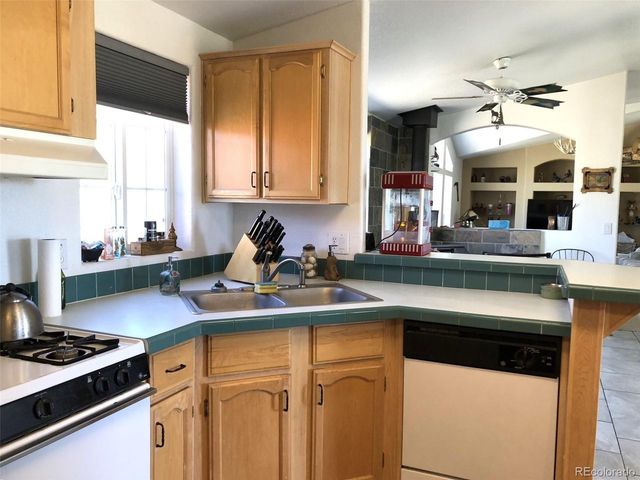 1983 Arapahoe Rd, Hartsel, CO 80449