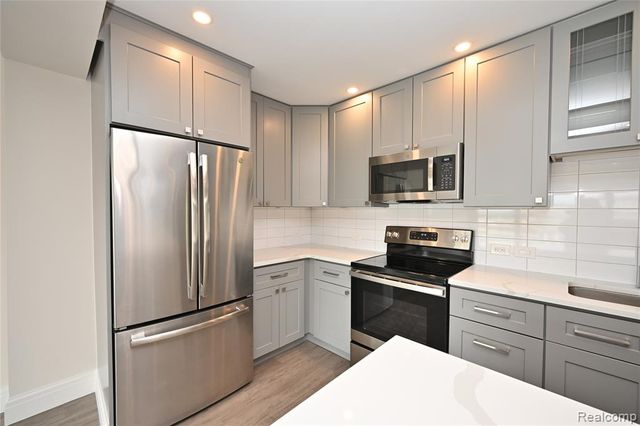 211 E Merrill Street 410, Birmingham, MI 48009
