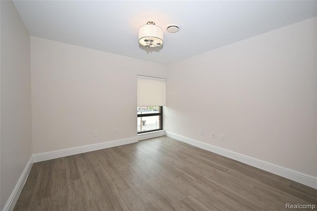 211 E Merrill Street 410, Birmingham, MI 48009