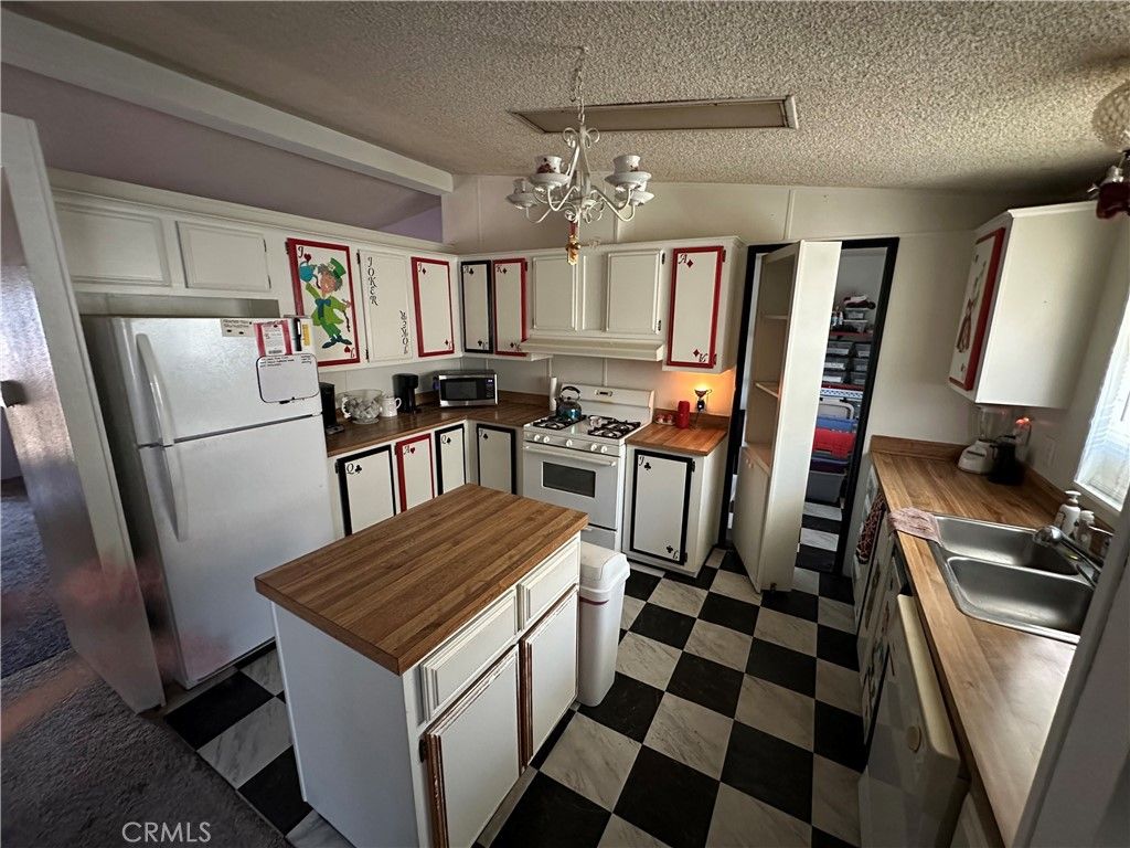 80 E Dawes Street 99, Perris, CA 92571 — photo 3