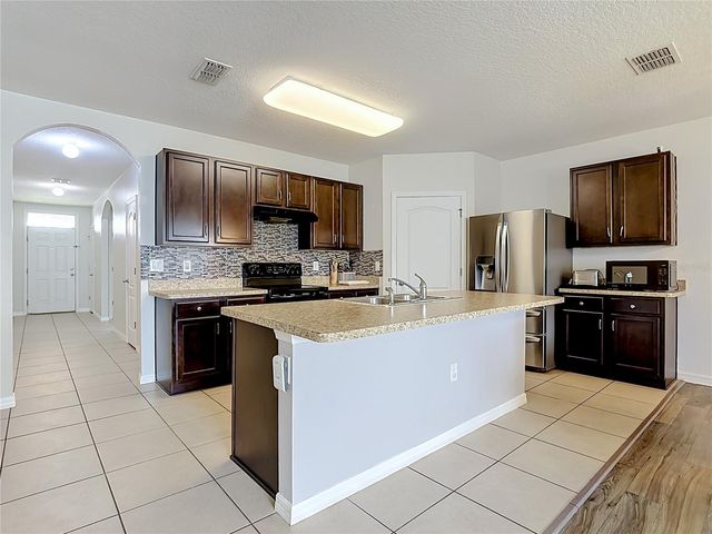 829 SHEEN CIRCLE, Haines City, FL 33844