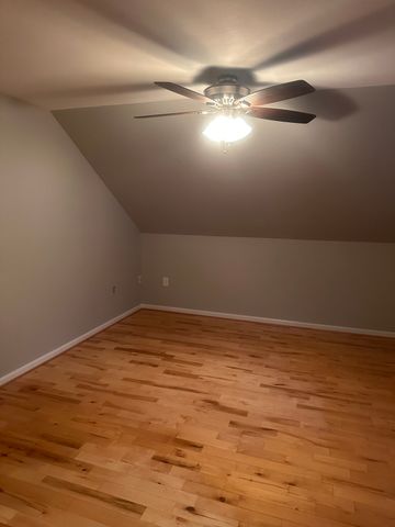 16 Kennedy Dr 16, Chelmsford, MA 01863