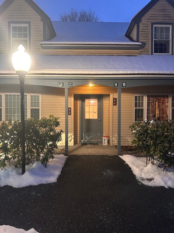 16 Kennedy Dr 16, Chelmsford, MA 01863