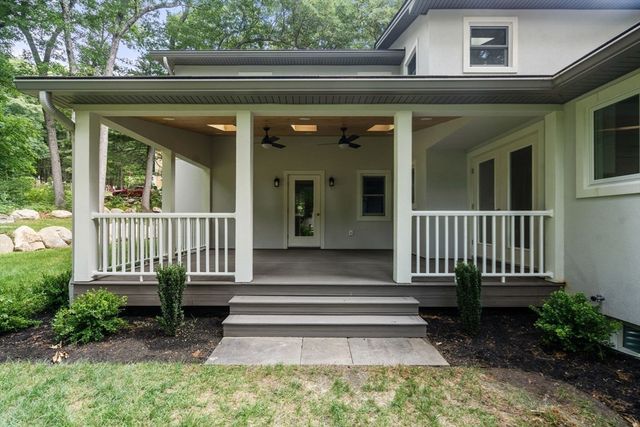 184 Bedford Rd, Lincoln, MA 01773