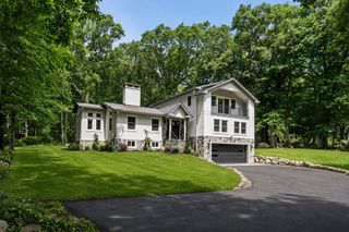 184 Bedford Rd, Lincoln, MA 01773