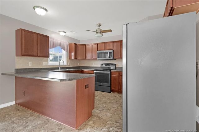 567 Broad Drive, Raeford, NC 28376