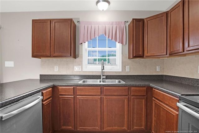567 Broad Drive, Raeford, NC 28376
