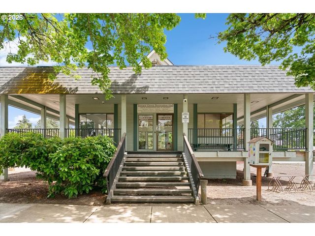 806 Ne NIGHTINGALE Ct, Keizer, OR 97303
